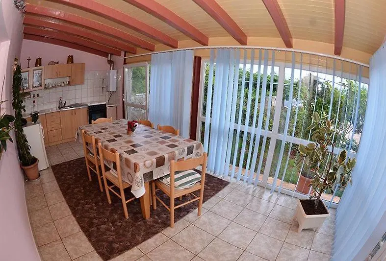 Komfortables Ferienhaus In Sisan Croatia